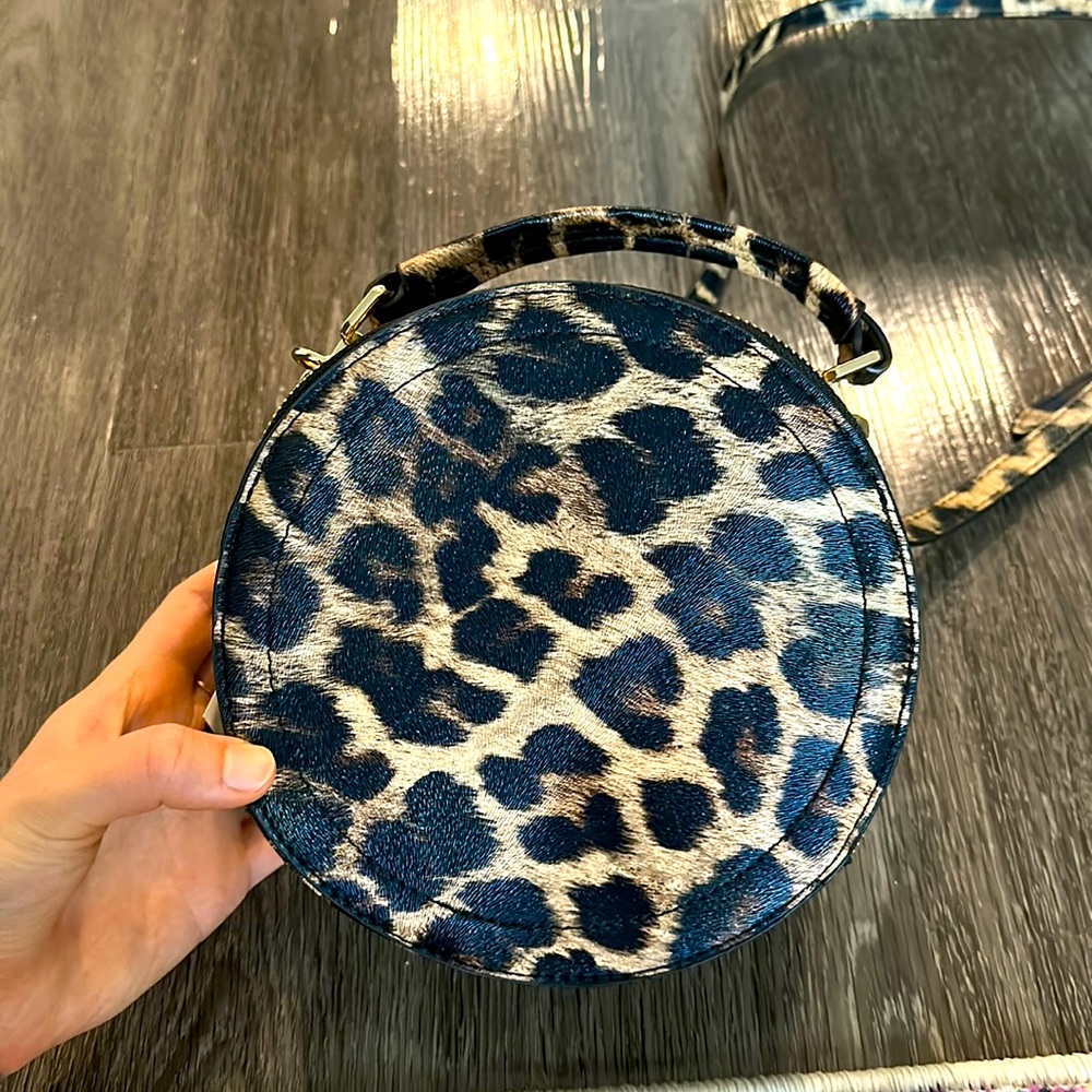 Collection 18 saddle bag